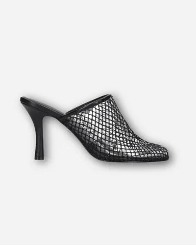Lola Cruz Ruby Mules 85